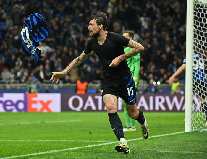 后卫或4 后卫或4