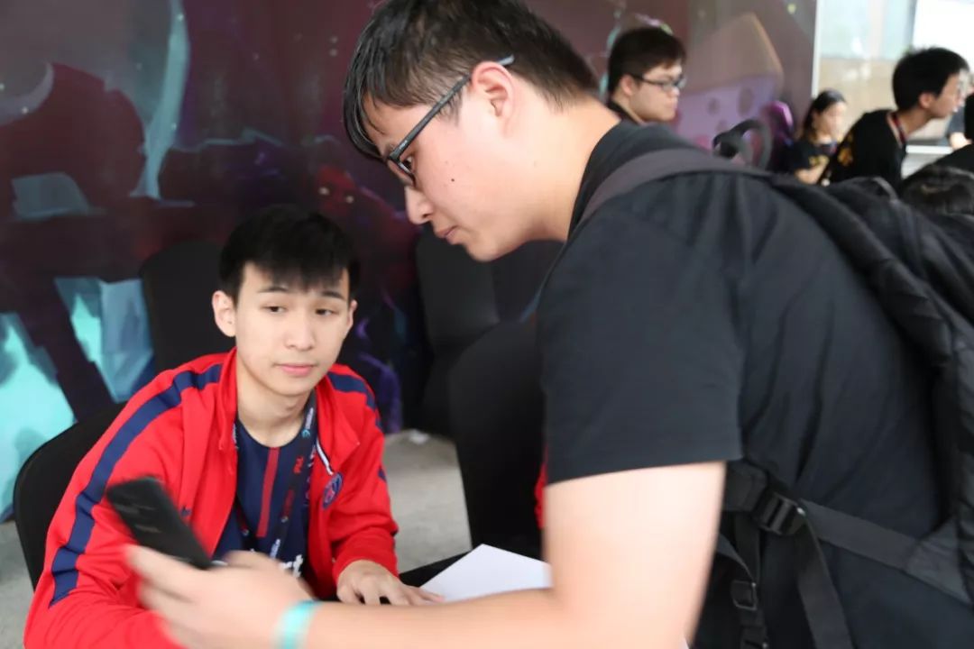 比传统的盲 比传统的盲